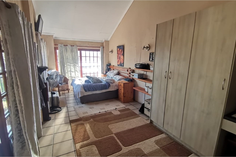 4 Bedroom Property for Sale in Deneysville Free State